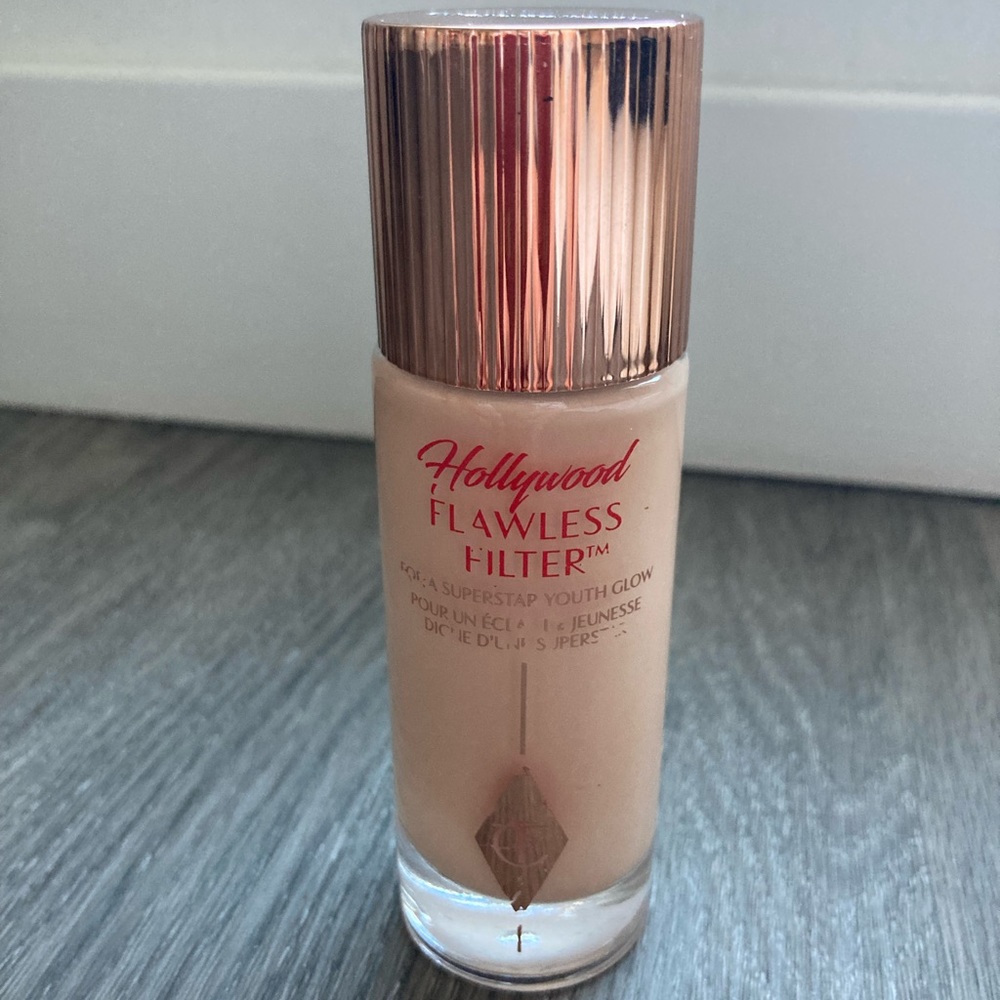 Charlotte Tilbury Hollywood Flawless Filter